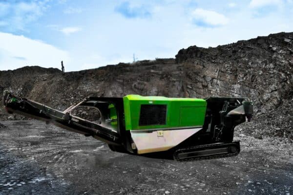 pic 1 final VYKIN 90-JC Mobile Mid-Sized Tracked Jaw Crusher
